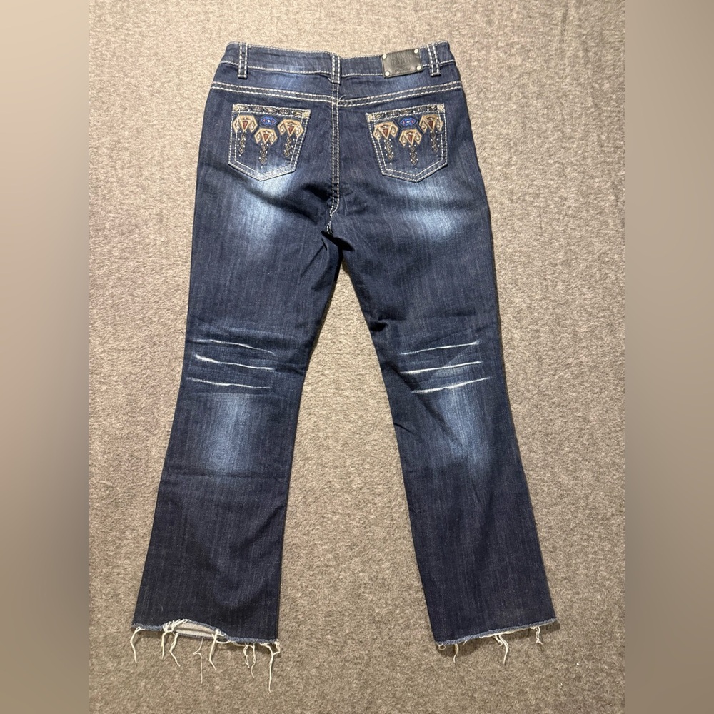 Live Hard Jeans Womens 14 (fit 34x29) blue High Rise Fray Hem Boot Embroidered